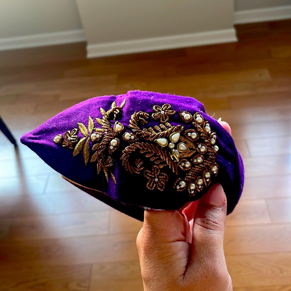 Embroidered headband in electric purple and pearls